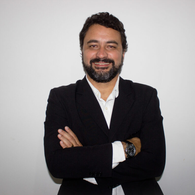 Retrato Corporativo | Profissionalismo | Homem | Confiança | Seriedade | Fotógrafo em Juiz de Fora | Videomaker Leonardo Amorim | Curso de Fotografia e Vídeo